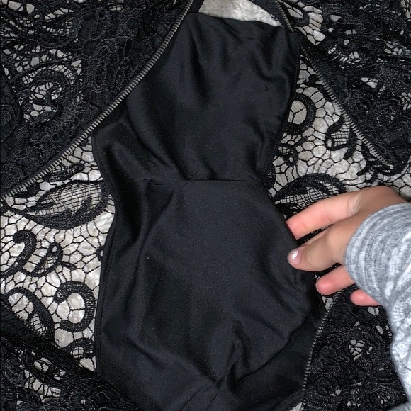 B. Darlin black lace dress - Picture 4 of 7